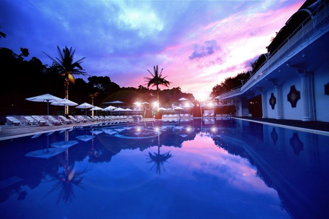 この夏、最強のプールリゾートが開幕！ホテルニューオータニのプールに飛び込もう！