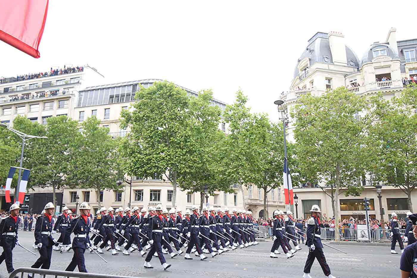 パリ祭り　軍事パレード＆航空ショー