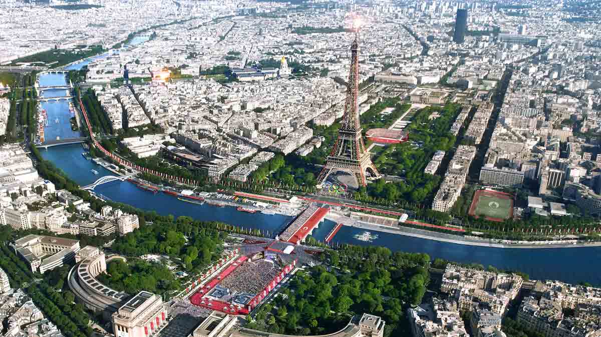 2024パリ オリンピック　エッフェル塔